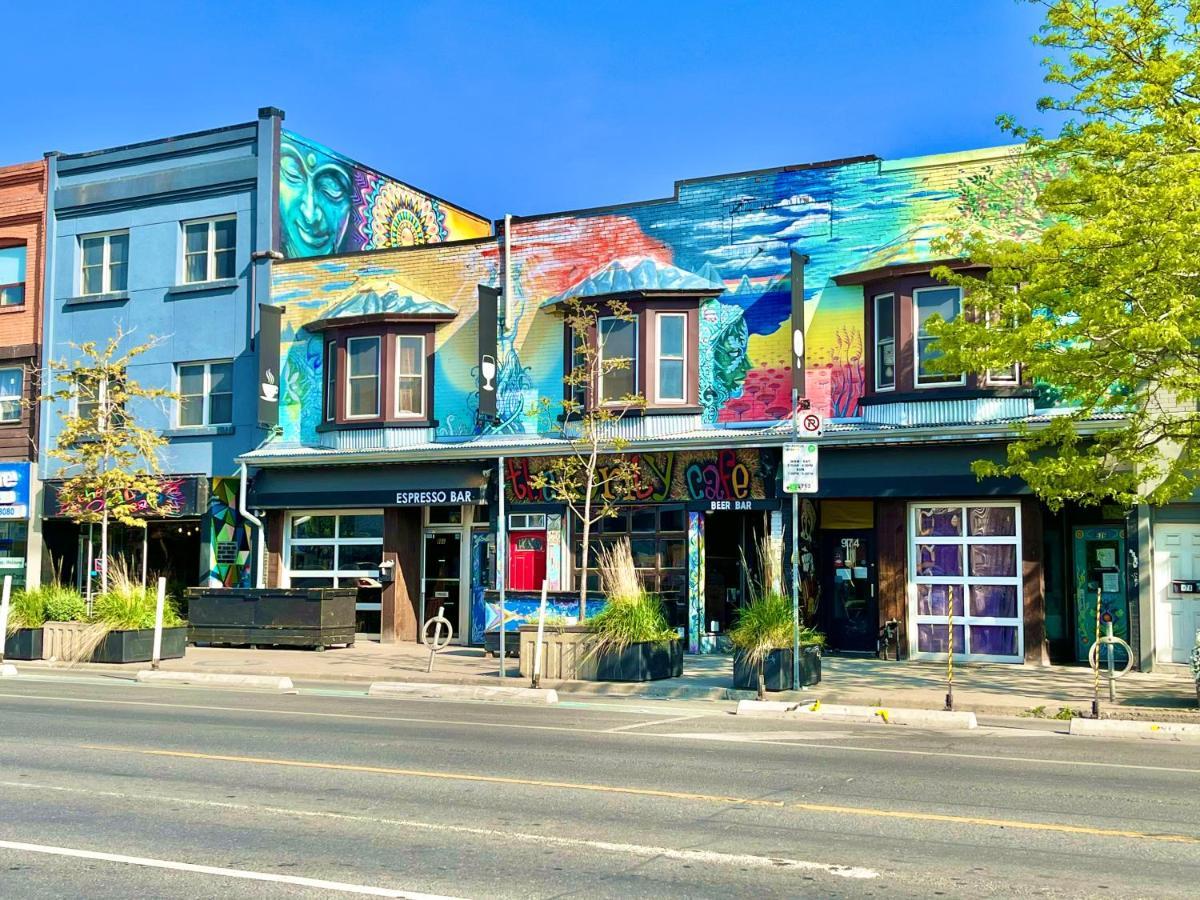 The Only Backpacker'S Inn (Adults Only) Toronto Exterior photo